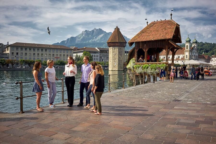 Lucerne: Guided Walking Tour with an Official Guide - Lucerne’s Old Town on Foot: What You’ll Actually See in 1.5 Hours