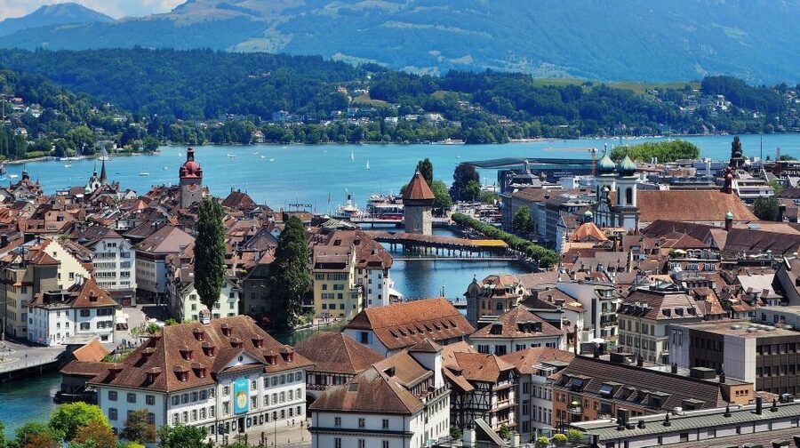 Lucerne: Guided Walking Tour with an Official Guide - Passing Culture and Congress Centre: Old Lucerne Meets Modern Lucerne