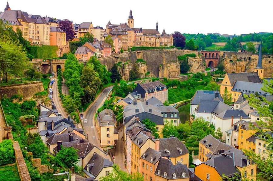 Luxembourg: City Highlights Walking Tour - Guides are the difference: Carol, Maria, Karoline, Jesus, Anders