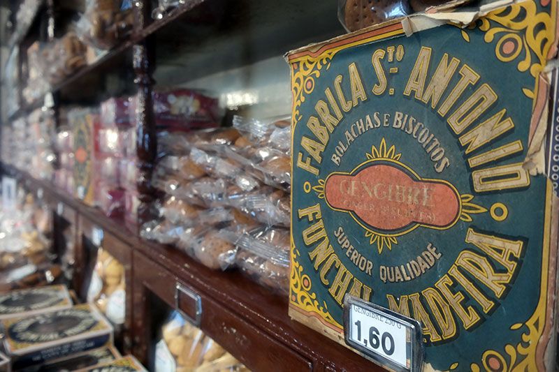 Madeira: Food and Wine Walking Tour in Funchal - Stop 3 and 4: Chocolate with Pitanga and Tomato, then Bolo de Mel