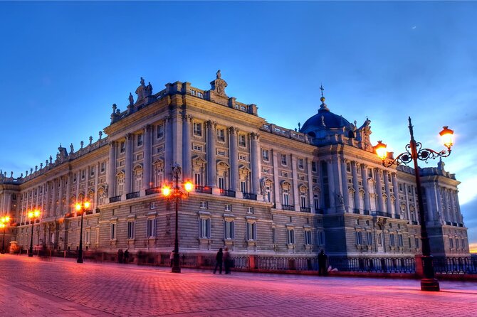 Madrid Best Walking Tour: Old city and Royal sites - Almudena Cathedral exterior and the Royal Palace: big symbols, quick context