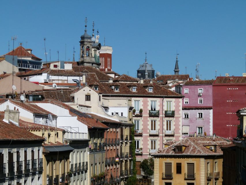 Madrid Historical Centre & Old Town Walking Tour in French - The Royal Palace and Almudena Cathedral: monarchy stories, with one question you’ll remember