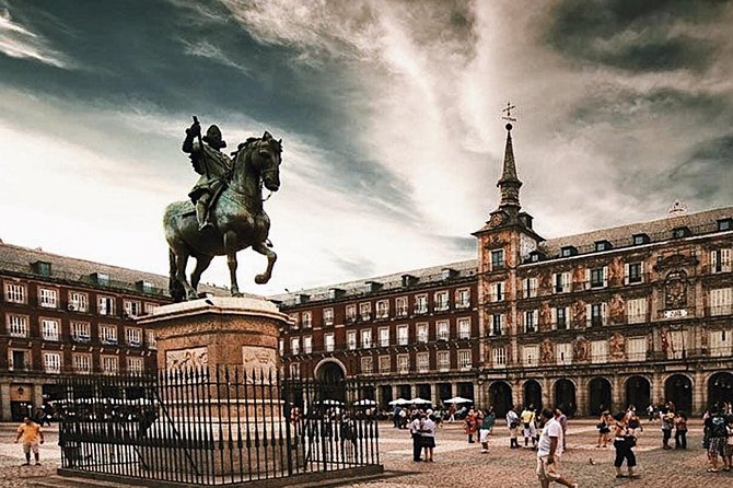 Madrid Old City Guided Exclusive Guided Walking Tour - The Arab Walls: Following Madrid’s Earliest Footprints