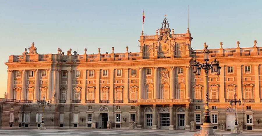 Madrid: Royal Palace Skip-the-Line Guided Tour - Plaza de la Villa and Plaza de Oriente: where the city turns royal