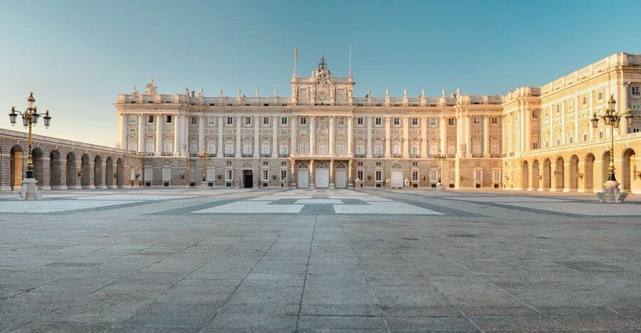 Madrid: Visit to the Royal Palace & Walking Tour of the City - Key things I’d bet on
