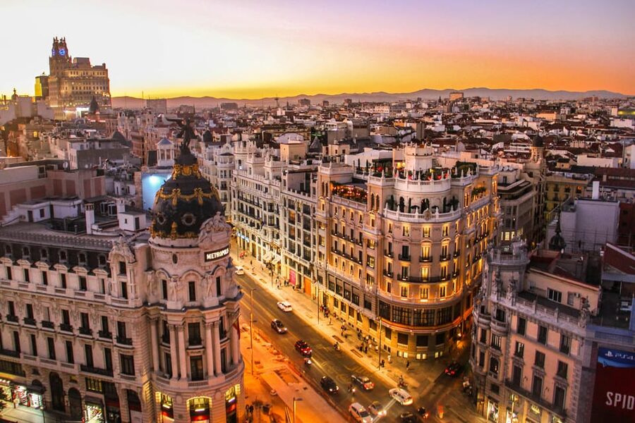 Madrid: Welcome to Madrid Guided Walking Tour in English - Prado Museum on the Route: Art-Centered Madrid Without the Museum Ticket