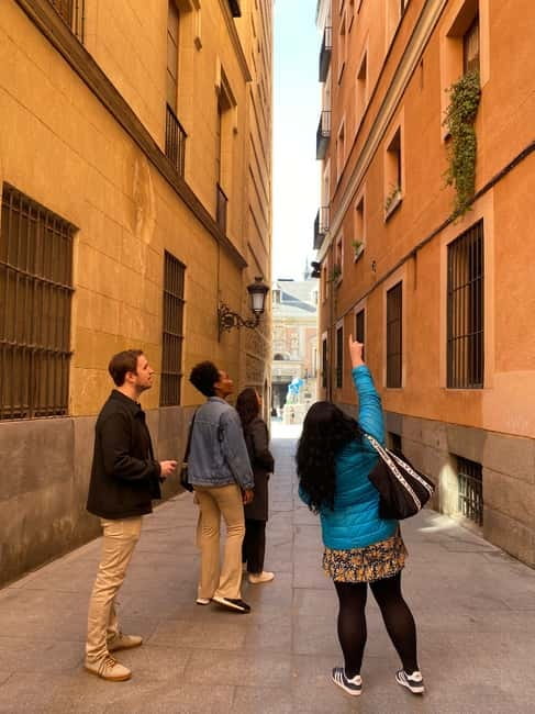 Madrid: Welcome to Madrid Guided Walking Tour - Fountain of Orpheus to Plaza Mayor: your orientation starts immediately