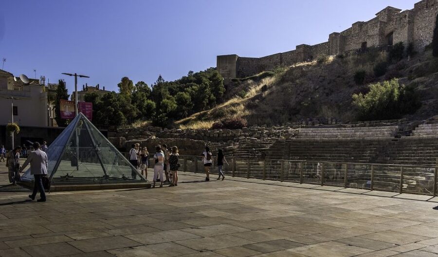 Málaga: 3-Hour Complete Walking Tour with Tickets - The Crystal Pyramid Start: get your bearings fast