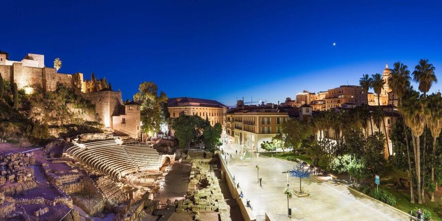 Málaga: Cathedral, Alcazaba, Roman Theater Walking Tour - A 3-Hour Loop That Actually Gets You Oriented