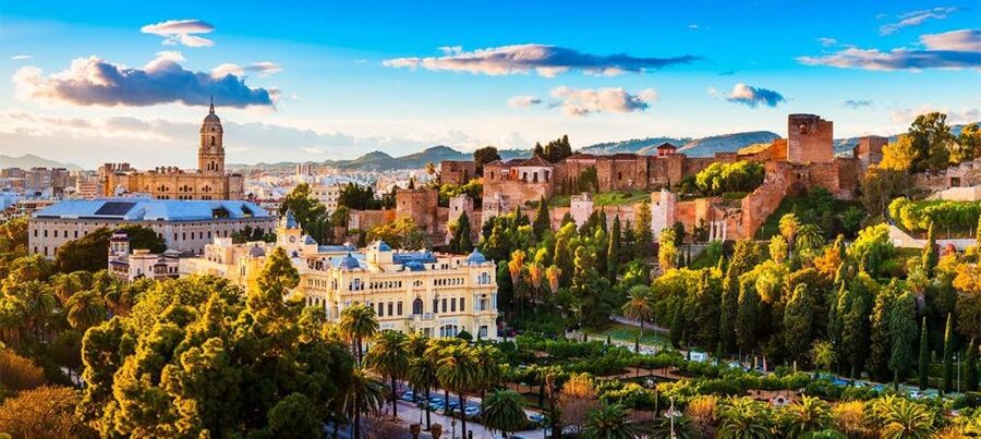 Málaga: Cathedral, Alcazaba, Roman Theater Walking Tour - Renaissance Cathedral of Malaga: What to Look For (Even When Interiors Change)
