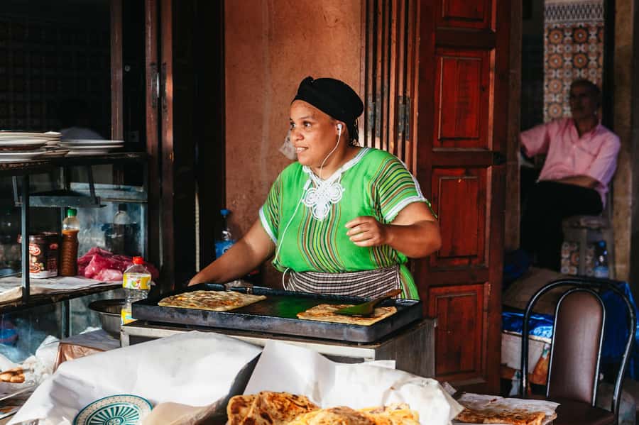 Marrakech: Authentic Moroccan Food Walking Tour & Dinner - Should you book Marrakech: Authentic Moroccan Food Walking Tour & Dinner?