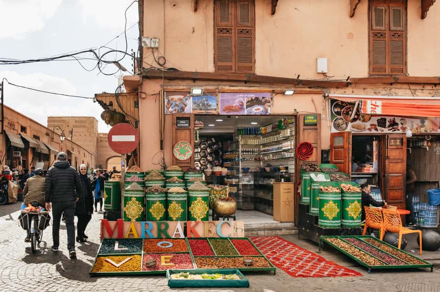 Marrakech: Saadian Tombs & Bahia Palace, Medina Guided Tour - Koutoubia Mosque and Bab Agnaou: The Photo Stops That Teach More Than Photos