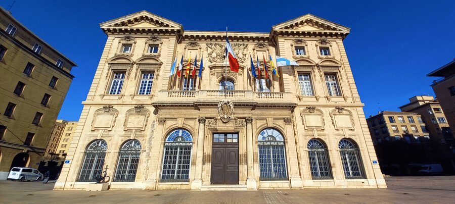Marseille: Half-Day City Highlights Guided Walking Tour - Vallon des Auffes, Corniche Kennedy, Plage des Catalans, and Pharo