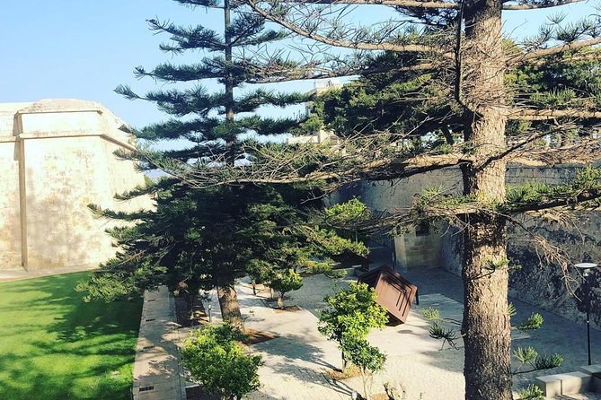 Mdina and Rabat Walking Tour inc. Catacombs and St. Paul's Grotto - Meeting at Mdina Gate and getting your bearings fast