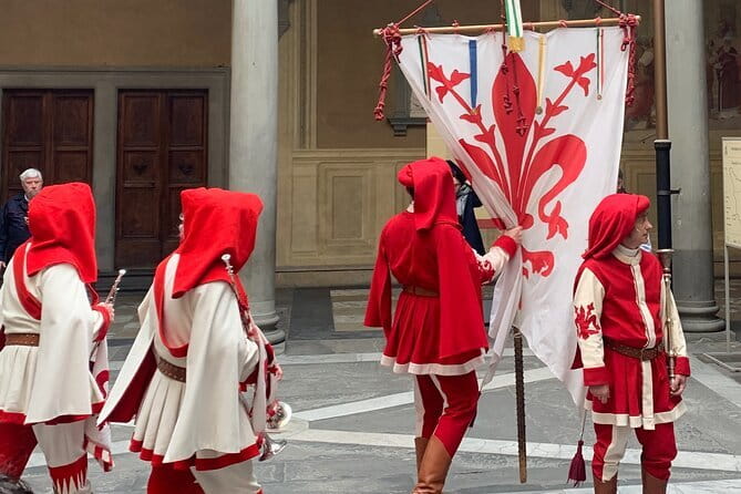 Medici Legends & Renaissance Wonders: Florence Small Group Tour - Palazzo Vecchio to Piazza della Signoria to Ponte Vecchio: Where Politics Meets the Street