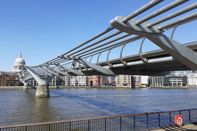 Medieval History Walking Tour from The Tower of London - Stop 3: HMS Belfast—World War II history with D-Day gravity