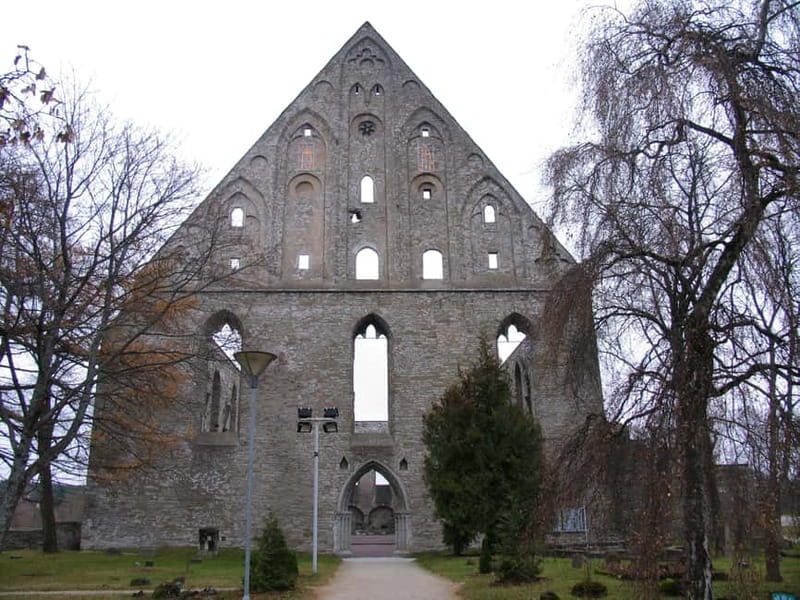 Medieval Tallinn 2-Hour Old Town Walking Tour - Should you book Medieval Tallinn?