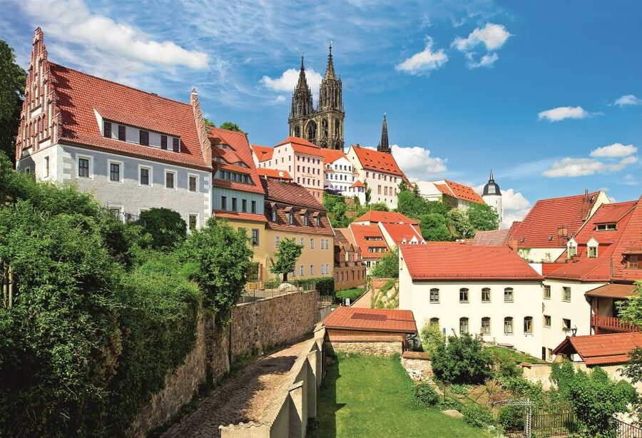 Meißen: Guided Walking Tour - Meißen Cradle of Saxony - The Burgberg Hill Moment: Albrechtsburg Castle and Cathedral in View