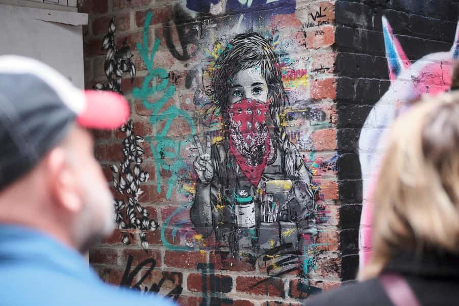 Melbourne: Street Art Walking Tour with a Street Artist - Why a street-artist guide changes everything