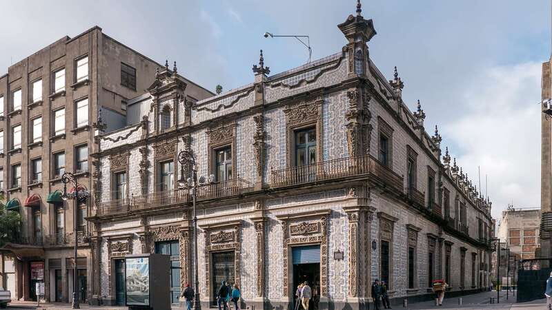 Mexico City: Historic Downtown Walking Tour - Key highlights you’ll feel on the street