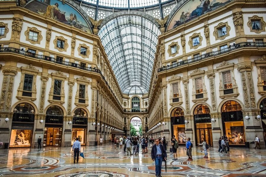 Milan by Night 2-Hour Walking Tour - Sound, Pace, and Group Size: How the 2 Hours Actually Feels