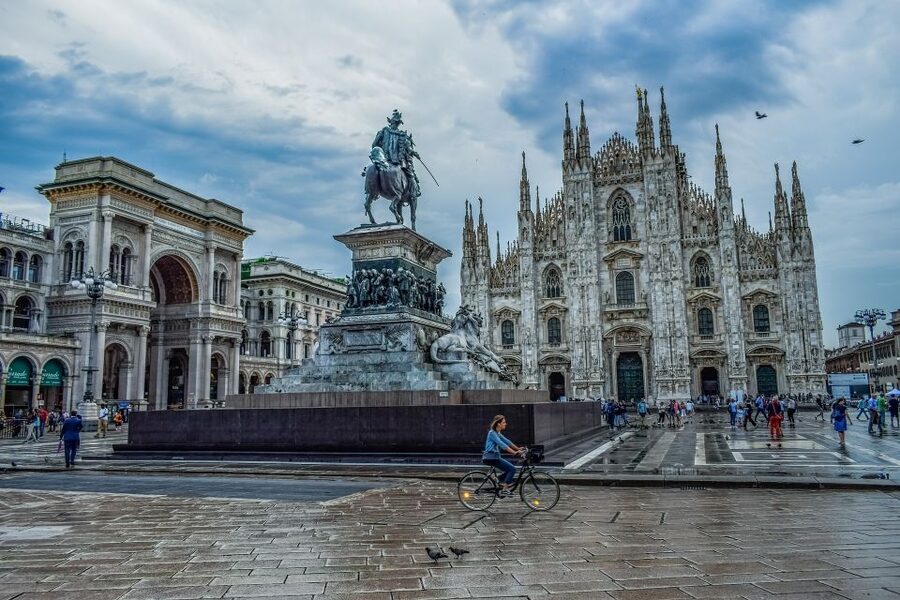 Milan by Night 2-Hour Walking Tour - What You’ll Learn: Noble Families, Intrigue, and a Touch of Ghosts