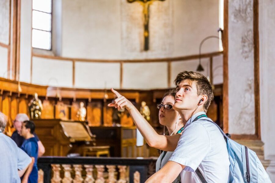 Milan: Guided Walking Tour & Last Supper Visit with Ticket - How the pacing works in a 3-hour guided walk