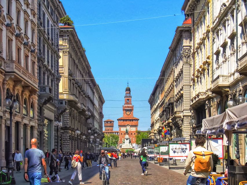Milan: Skip-the-Line Guided Walk and "The Last Supper" - Teatro alla Scala and Via Dante: Opera-Star Footsteps Without the Rush