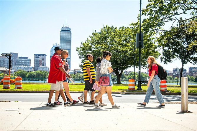 MIT Campus Guided Walking Tour - Stop at MIT: Great Dome and the Infinite Corridor in Real Life