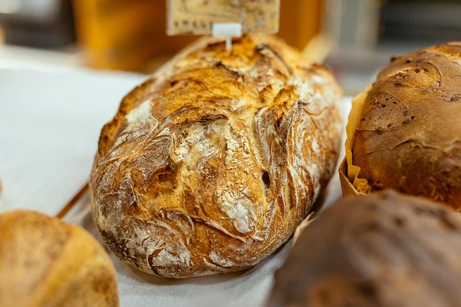Montmartre Private Food Walking Tour With Locals: The 10 Tastings - Where the tour starts in Montmartre (and how to set yourself up)
