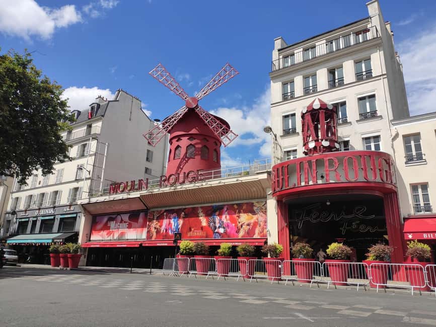 Montmartre Walking Tour with a Local Guide - Starting at Place Blanche and Finding Your Green-Badge Guide