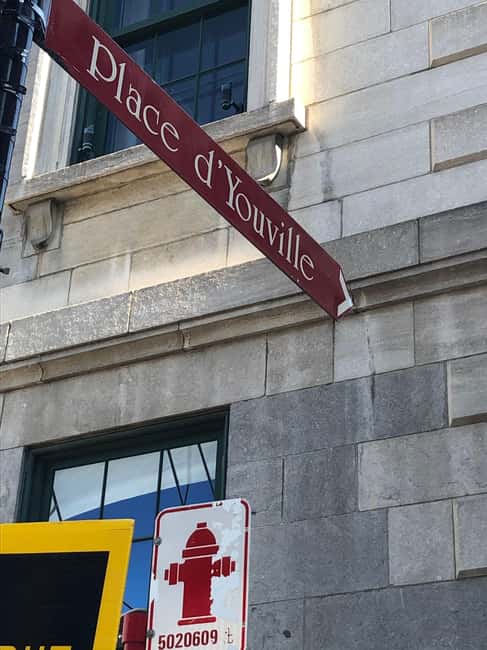 Montreal: Private Walking Tour with a Local - Guide quality: what the strongest hosts consistently do