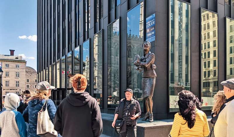 Montreal: Top Rated Small Group Old Montreal Walking Tour - The guide experience: why the 2 hours don’t feel rushed