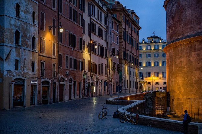 Moonlight Rome: Night Walking Tour of Roman Highlights - Piazza Navona after dark: Domitian stadium and the Borromini vs Bernini story