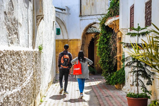 Morning Casablanca: The Medina and Beyond Cultural Walking Tour - Habous quarter (new medina): French-and-Moroccan architecture you can actually see