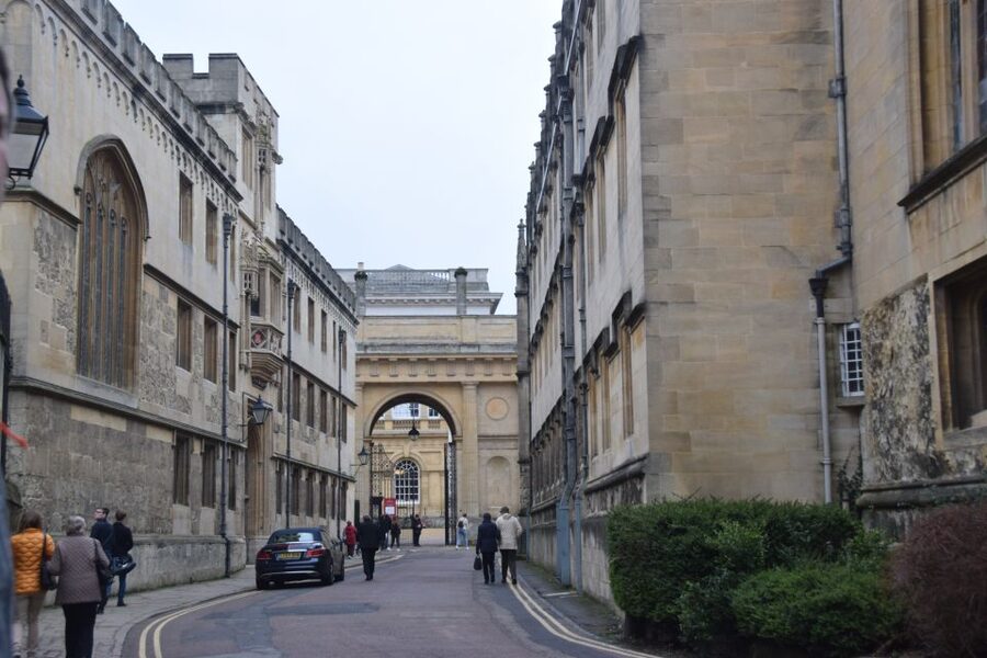 Morse, Lewis and Endeavour Walking Tour of Oxford - Starting at Balliol: the Martyrs’ Memorial and the tone of the route