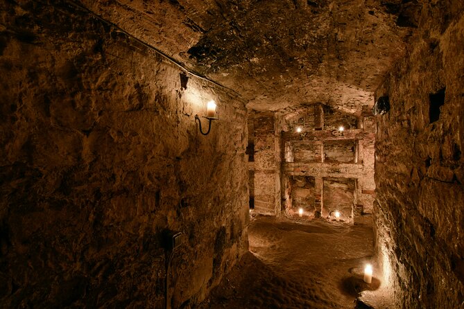 Multi-Sensory Night Walking Tour with Haunted Vaults in Edinburgh - Why this candlelit Blair Street Vaults night walk feels different