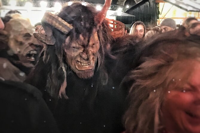 Munich Ghosts and Spirits Evening Walking Tour - Stop 3: Odeonsplatz, Nazi-era shadows, and a devil story gone wrong