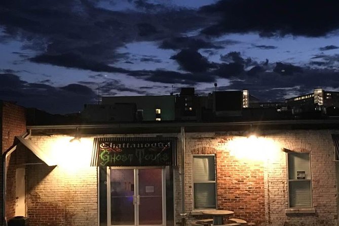 Murder & Mayhem Haunted History Walking Tour - Stop style: how each location is meant to land