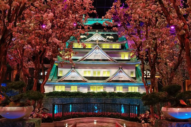 Must-See Spots Vegas Strip Walking Tour - Cromwell and Grand Bazaar Shops: boutique scale and global food browsing