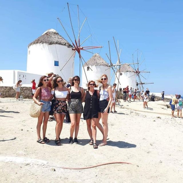 Mykonos Walking Tour - Panagia Paraportiani and Agios Nikolaos: churches that explain the architecture