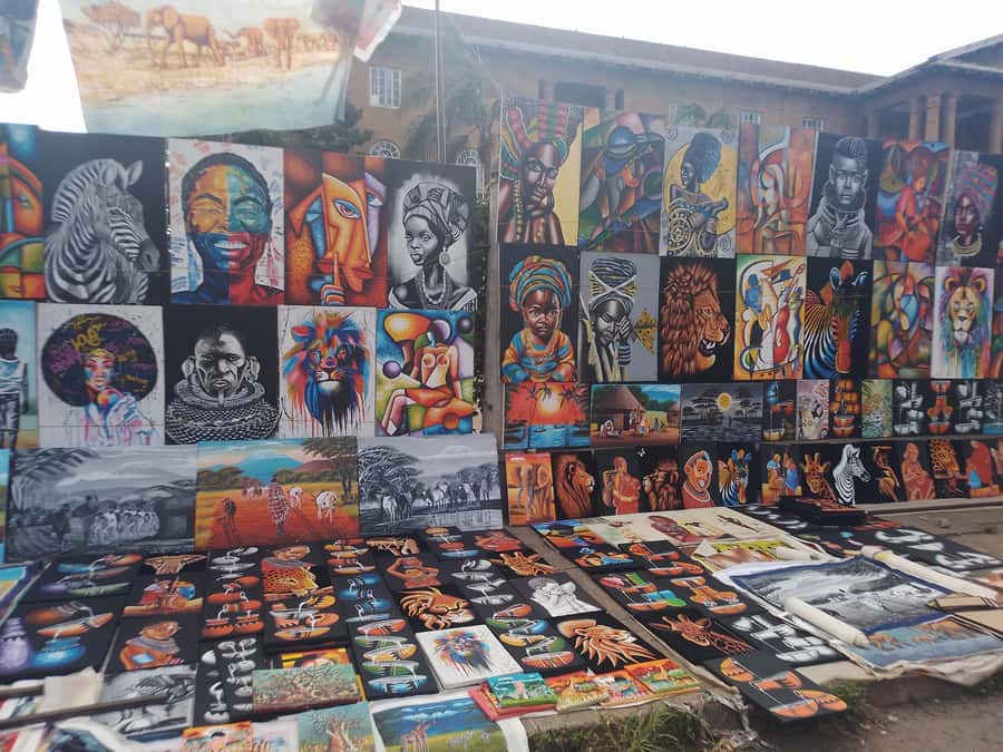 Nairobi Downtown Walking Tour - Getting oriented on Simba Street and Kimathi Street