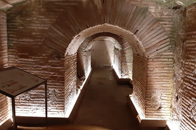 Naples: City Center Walking Tour with Underground Naples - Spaccanapoli and the old-street feel: why this walking intro matters