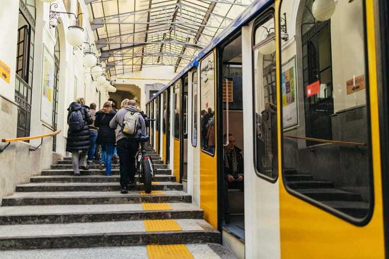 Naples: Panoramic Walking Tour with Funicular - Funicular to Vomero: the view-first start at Pasticceria Galiero - Augusteo