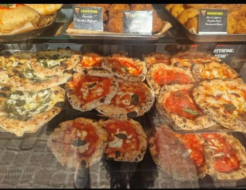 Naples: Street Art, Wine and Food Tasting Walking Tour - Vegetarian options, allergies, and real-world eating comfort