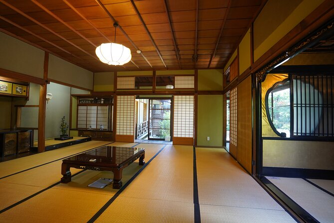 Nara Half Day Trip Walking Tour (Private Option Available) - Naramachi old streets and a merchant-house look at daily life