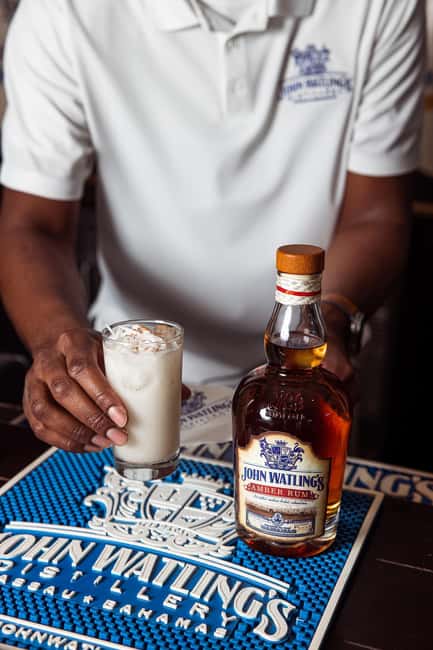 Nassau: Bites and Sites Food and Cultural Walking Tour - Stop 1: Downhome Bahamian Comfort Food That Sets the Tone