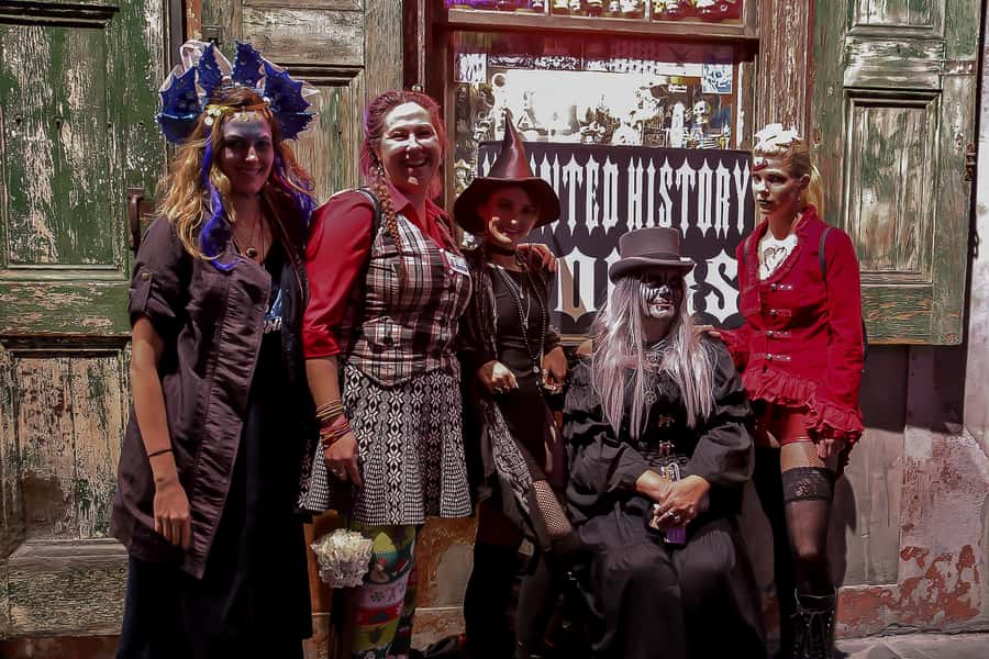 New Orleans: French Quarter Ghost and Legends Walking Tour - The 2-Hour Plan: How the Walk Feels (Less Than a Mile, Still Real)