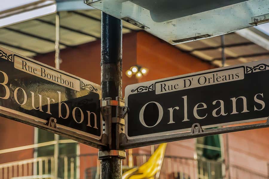New Orleans: French Quarter Ghost and Legends Walking Tour - Price and Value: Why $25 for 2 Hours Can Be a Good Deal