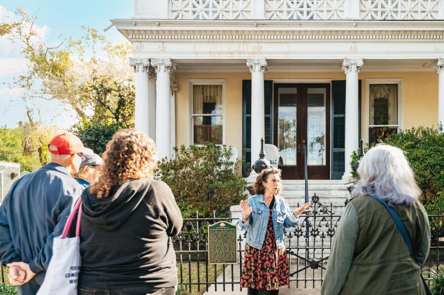 New Orleans: Garden District Guided Walking Tour - Practical tips so your tour feels easy